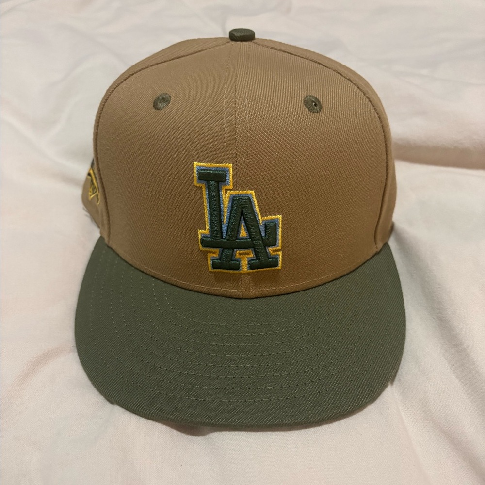 New Era LA Dodgers Lamar Valley Fitted Hat 7 1/4